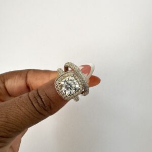 Nimaya set ( Moissanite Stones)